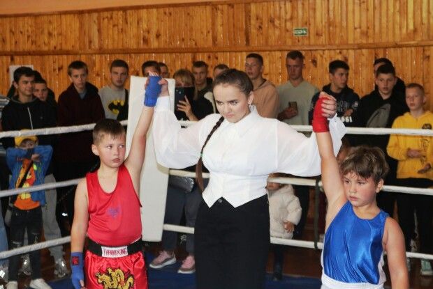 На Волині боксери випробовували свої сили на рингу (Фото)