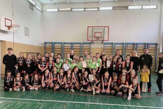 Нововолинці пишаються»: баскетбольні «Ведмеді» привезли золото з престижних змагань