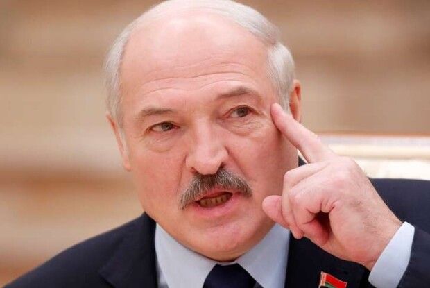 Лукашенко назвав Зеленського «безголовим» і пообіцяв воювати проти України 