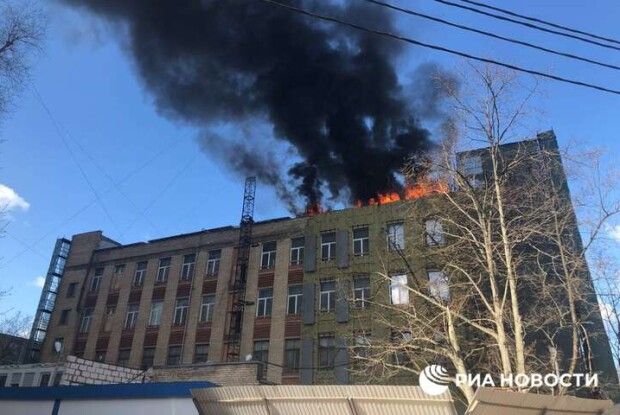 Москва знову потужно горить (Фото, відео) 