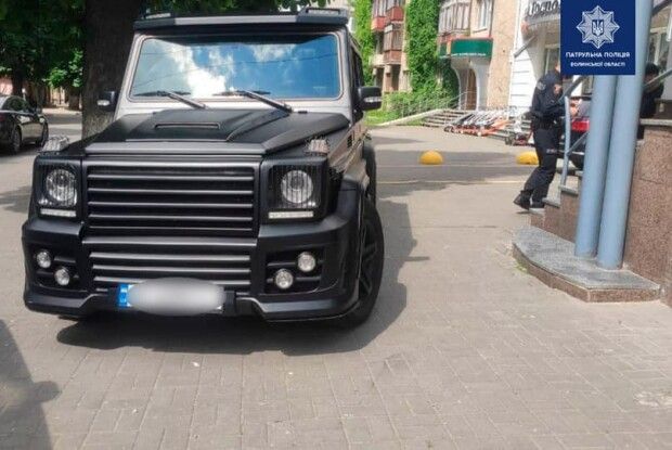 На Волині поліцейські оштрафували водія «Гелендеваґена»
