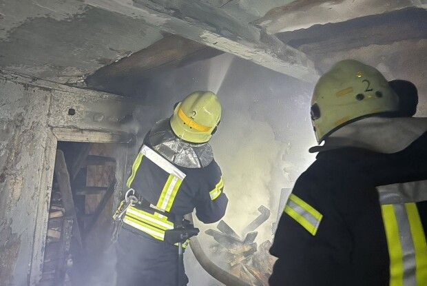 На Волині необережність під час куріння призвела до пожежі
