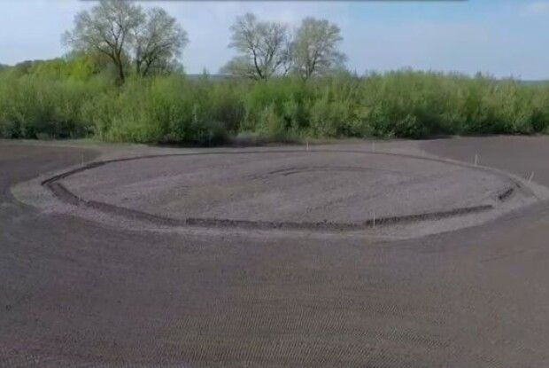 Активісти відновили межі п'яти розораних курганів