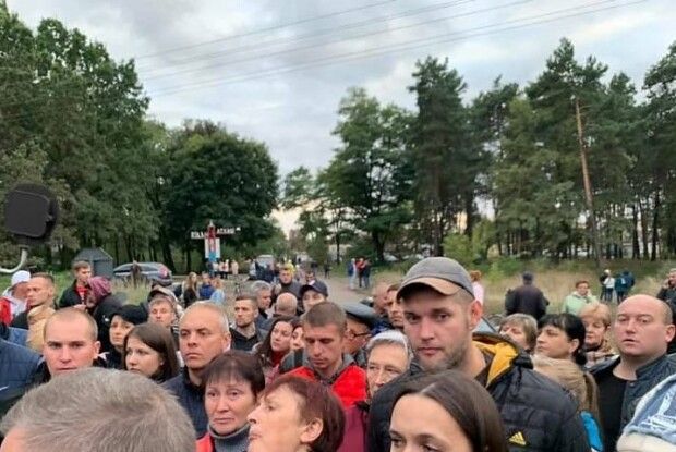 Чи звільнять очільника поліції за розгін учасників блокування вагонів із російським вугіллям? (Відео)