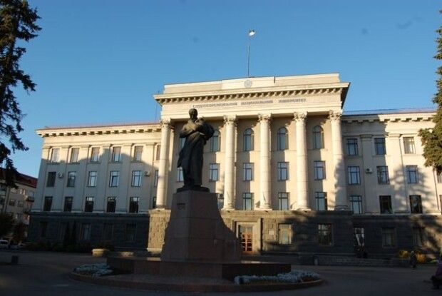 Ще один факультет волинського університету пішов на самоізоляцію через коронавірус