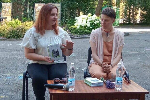 У Луцьк завітала українська письменниця, поетка та перекладачка Катерина Міхаліцина 