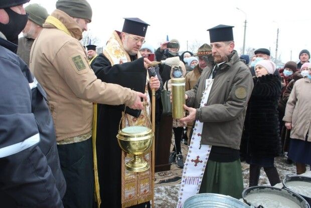 Заклали капсулу першого в Україні храму на честь Героїв і перемоги (Фото) 
