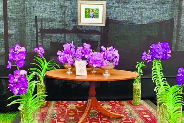 Пам’ять про Єлизавету ІІ  ще довго житиме  навіть у... квітах