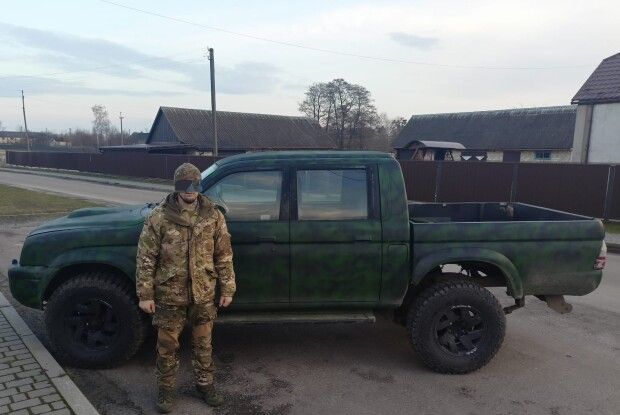 Завдяки донатам сільська громада на Волині придбала ще одне авто для ЗСУ