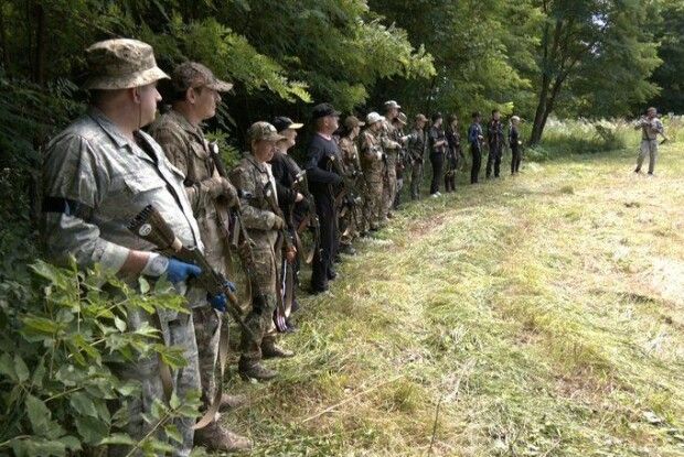 На Волині розпочали триденні військові навчання для цивільних (Відео)