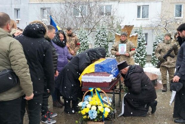 На Волині в останню дорогу провели захисника України Юрія Чонку