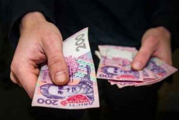 Дві тисячі гривень хабара пропонував поліцейським мотоцикліст із Рівненщини