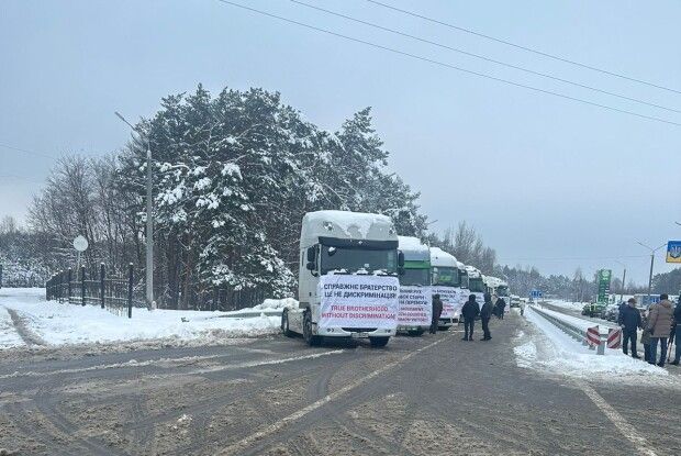 На Волинській митниці організовано 8 місць доставки вантажів для автотранспорту