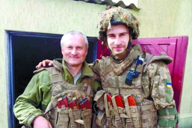 Батько-воїн виніс мертвого сина з поля бою
