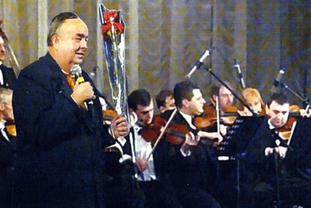 Хоч не бачив палички диригента, але як заспівав!