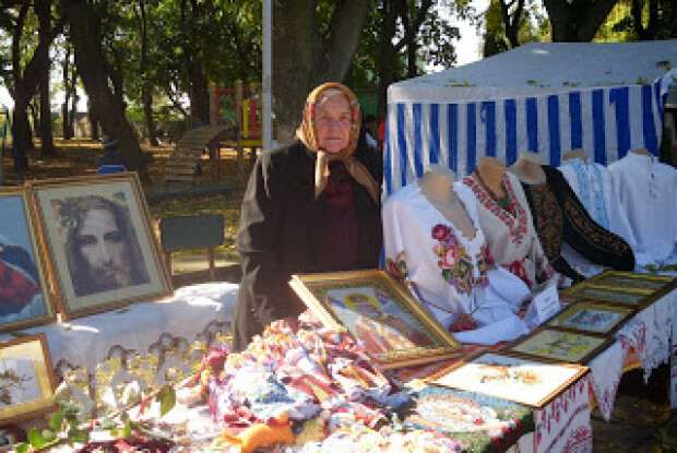 У 94 роки волинянка вишиває бісером