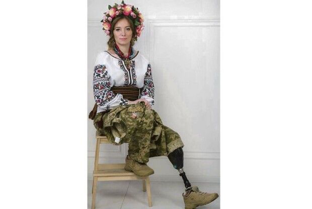 Найкрасивіша жінка-воїн, яка в АТО втратила ногу, вдруге стала мамою