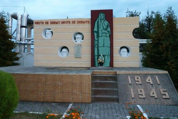 Ковель позбавляється радянських символів: монумент 1956 року не визнали культурною спадщиною