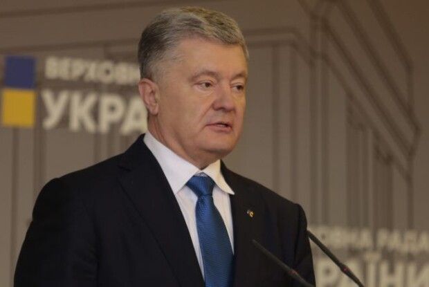 Російська навала. Порошенко після зустрічі зі Стефанчуком закликав інші парламентські фракції терміново зібратись на погоджувальну раду