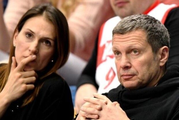 Розслідувачі знайшли у пропагандиста Соловйова таємну сім'ю з дітьми, що народилися в США