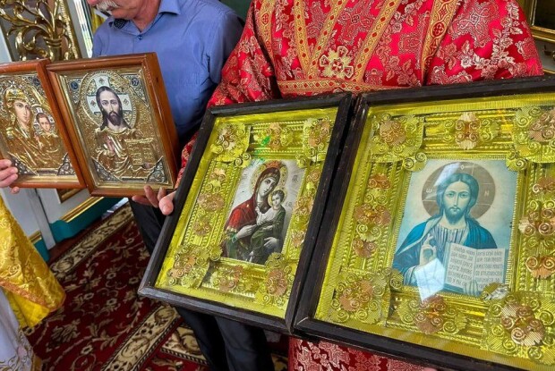 Вісім ікон зі зруйнованого на Запоріжжі храму зберігатимуть на Волині