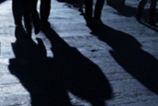 На Рівненщині увечері невідомий вдарив чоловіка по голові і забрав телефон