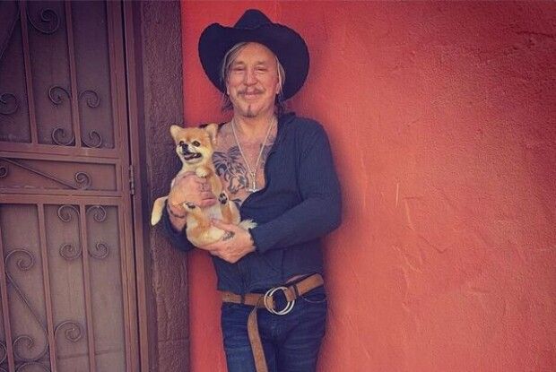 Міккі Рурк хоче, щоб його поховали в Україні