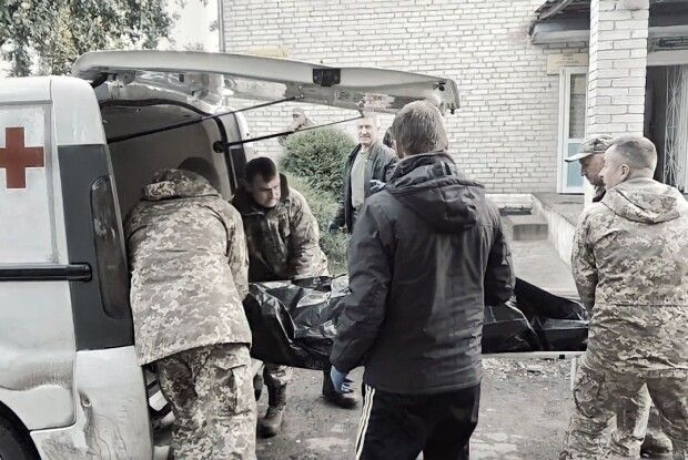 Болить! Волонтерка поїхала на передову за тілом одного Героя, а привезла на Волинь сімох... (Відео)