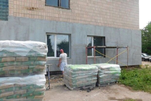 У Рожищі під амбулаторію переробляють частину військкомату