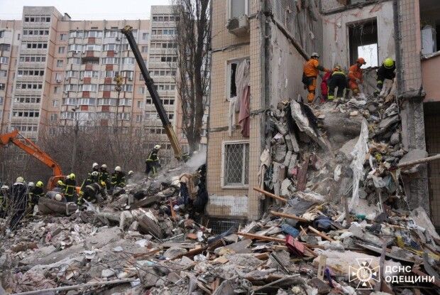 «Після вибуху побіг із донькою  на руках до кімнати, де спали  син та кохана. А там – пусто...»