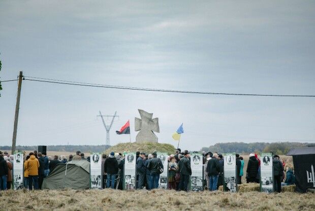 Як на межі Волині і Галичини відтворювали бій УПА з НКВС та слухали Положинського з оркестром (Фото)