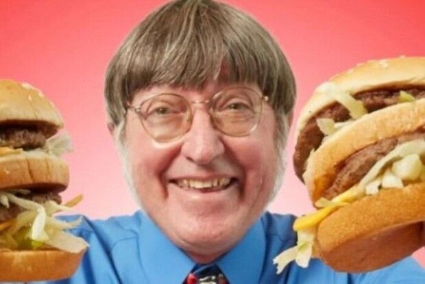 Завдяки бургерам потрапив  до Книги рекордів Гіннеса