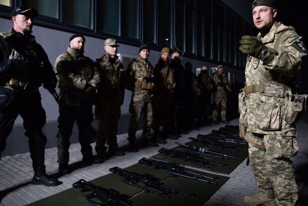 Депутат-втікач Волошин з ОПЗЖ складає мандат, а судилище за його наклепом попри війну триває, – десантник Олександр Погребиський