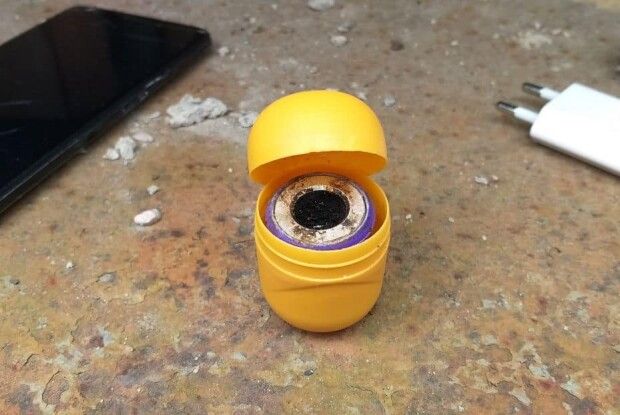 Робили «закладку» наркотиків: у луцькому парку зловили підлітків