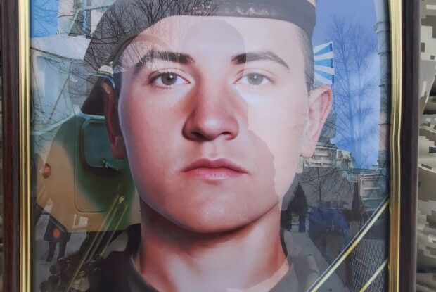Не встиг створити сім’ю: на Волині провели в останню путь молодого воїна Івана Деркача