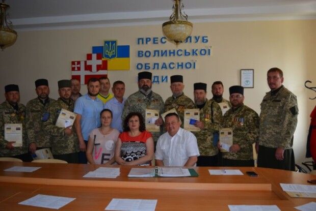 В обласній раді вручили подяки волинським капеланам