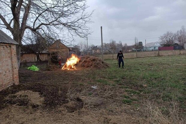 У громаді на Волині оштрафували 6 жителів за спалювання сміття