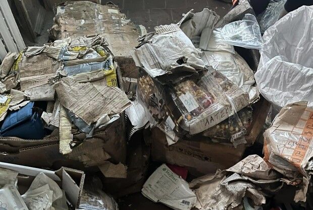Волинські волонтери забрали ліки для фронту, які 2 роки гнили на складах (Фото, відео)