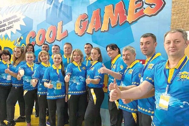 Як у Федерації футболу України нагородили сільську вчительку з Волині