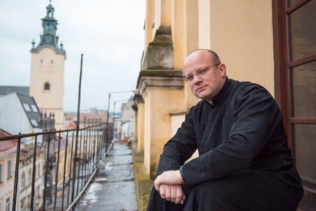 Настоятель гарнізонного храму святих Петра і Павла про останню кулю війни, капеланство, волонтерство й церкву