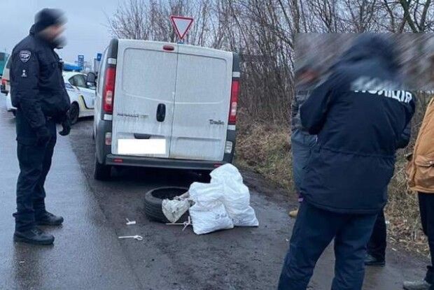 Екс-голову села з Рівненщини посадили на чотири роки за 33 кг бурштину
