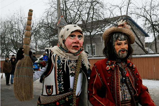 На Волині браму закинули на… водонапірну башту