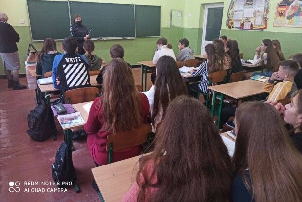 На Камінь-Каширщині учнів знайомлять із професією правоохоронців