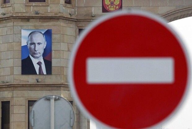 Європарламент радить економічно розчавити Росію