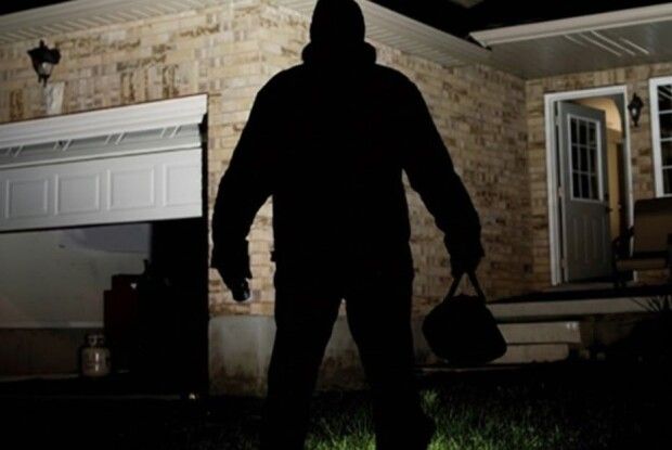 Волинянин, який обкрадав гаражі та телефони, проведе шість років за ґратами