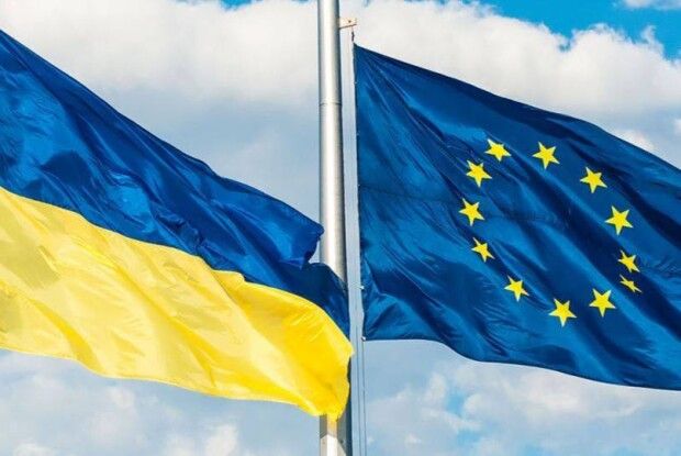 Єврокомісія офіційно запропонувала надати Україні статус кандидата на вступ в ЄС