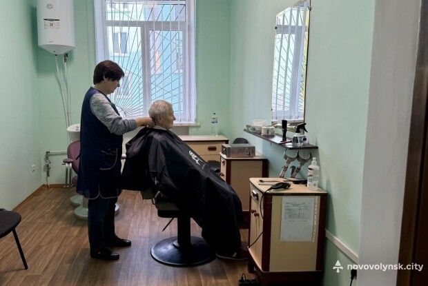 Зачіска за «соціальним» тарифом: у місті на Волині відкрили перукарню для пільговиків