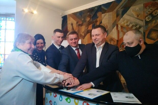 У Колодяжному відбулось урочисте спецпогашення поштових марок з нагоди ювілею Лесі Українки (Фото, Відео) 