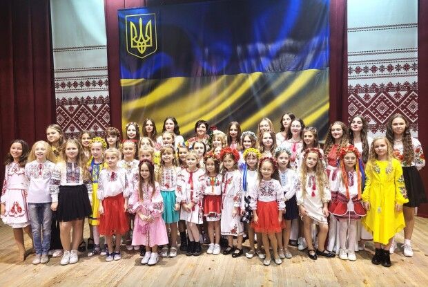 Заради миру, заради Перемоги: юні ковельчани на благодійному заході зібрали більше 15 тисяч гривень (Фото)