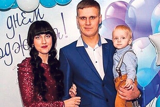 Їхні почуття розквітли на війні (Фото)